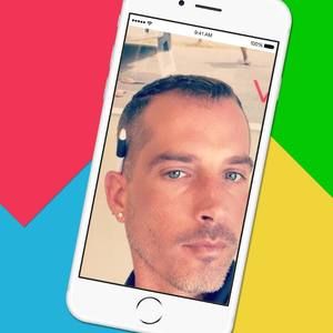 Meet your Posher, Dennis